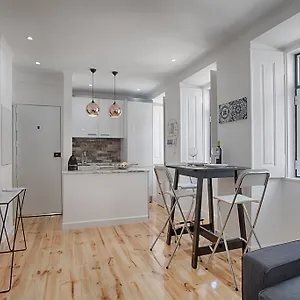  Apartamento Bmyguest - Real Charming Portugal